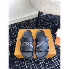 Louis Vuitton Slippers